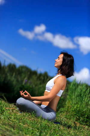 Building Mindfulness: Breathing Techniques and Meditation for All Ages