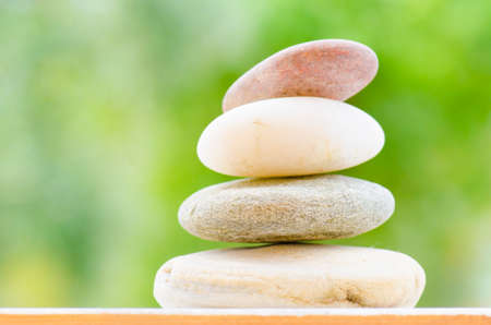 A Comprehensive Guide to Energy Healing: Reiki and Chakra Balancing in the UK