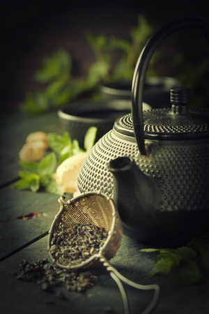 British Garden Herbs for Teas: Cultivation, Uses, and Wellbeing
